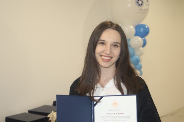 Emira Osmanović, student sa najvećim prosjekom na prvom ciklusu studija
